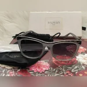 BALMAIN Sunglasses with Box, Dusty, Cleaning Cloth & Case GORGEOUS! Balmain | Accessories | Balmain Sunglasses With Box Dusty  main image 2